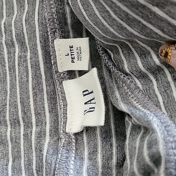 Wrap skirt - Picture 3 of 3